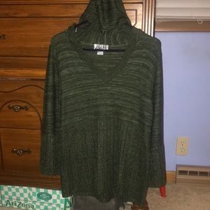 Women’s hooded sweater